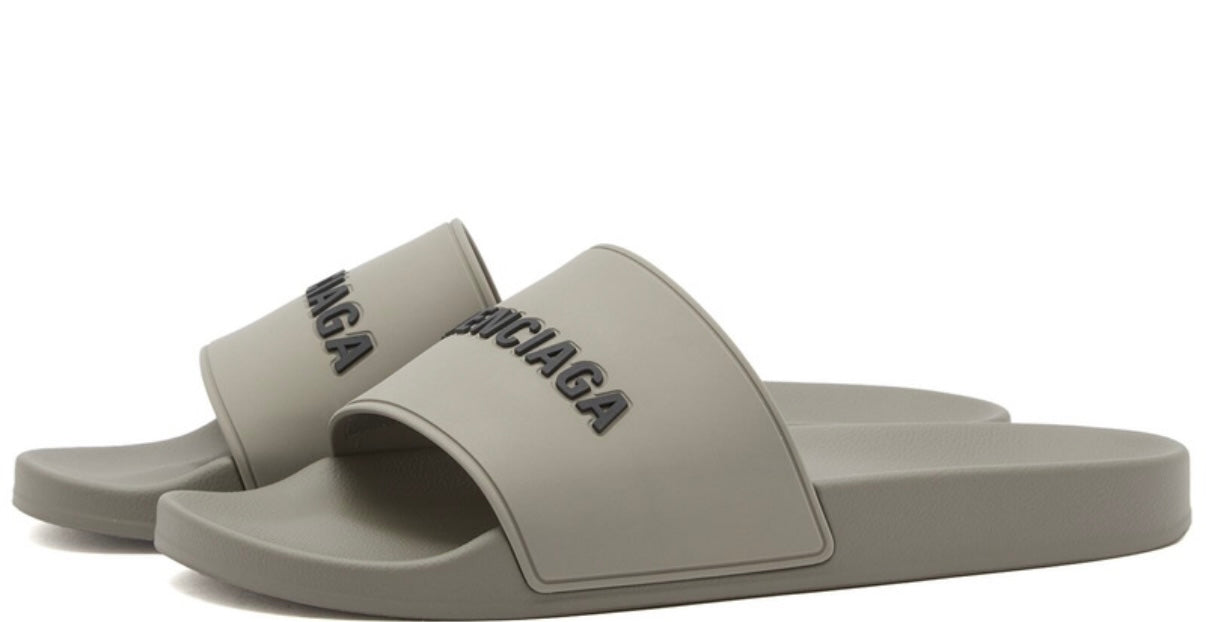 Balenci Slides